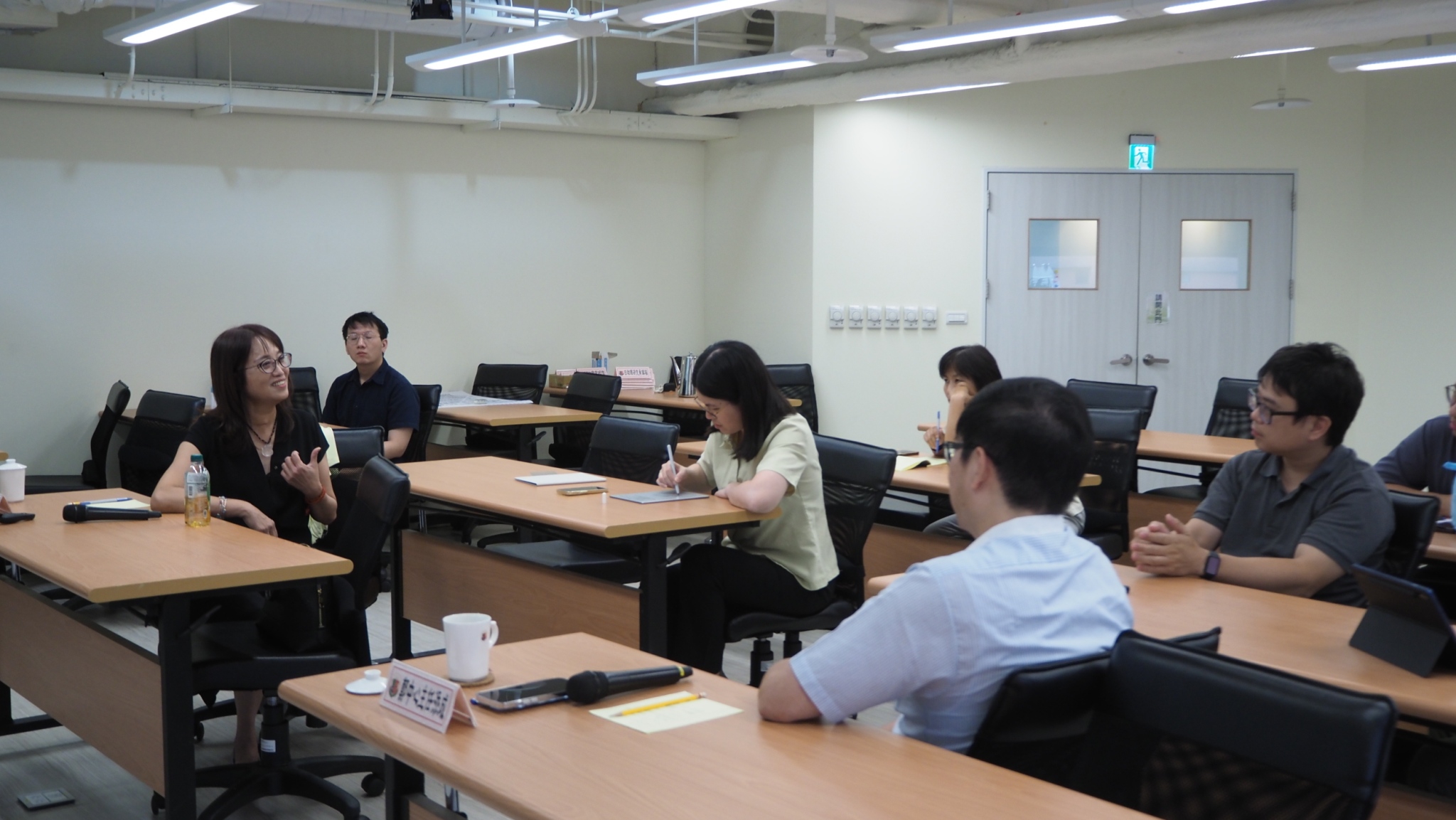 LINE_ALBUM_2025.08.27 交流會議_250827_4